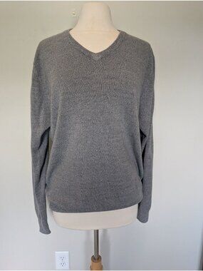 John Bartlett Consensus Gray Long Sleeve V-Neck Sweater XL Corpcore
